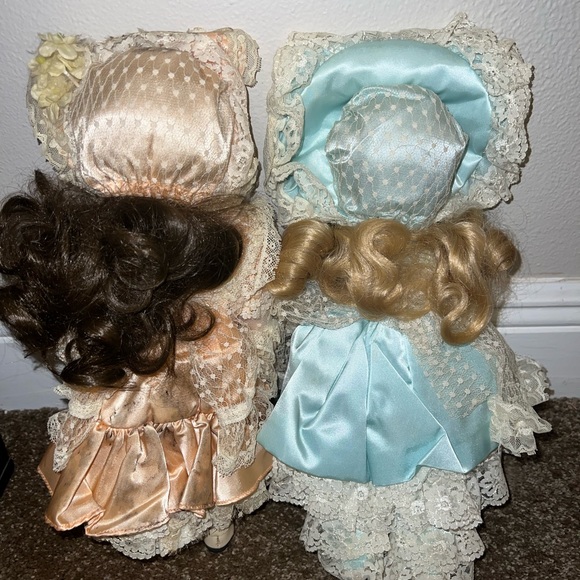 Free with purchase Two Bradley Dolls - Picture 4 of 10